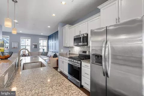 Kitchen - 1002 Holden Rd, Frederick, MD 21701 photo 4 of 5