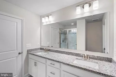 Bath - 1002 Holden Rd, Frederick, MD 21701 photo 1 of 6
