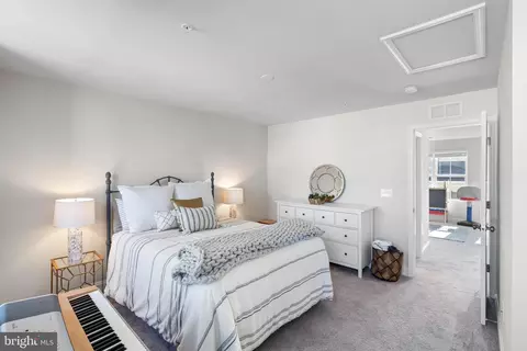 Bedroom - 1002 Holden Rd, Frederick, MD 21701 photo 6 of 7