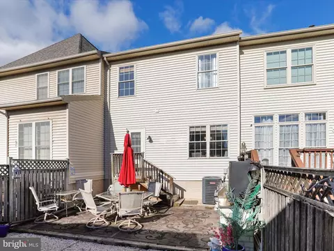 Exterior - 2225 Village Square Rd, Frederick, MD 21701 photo 3 of 7