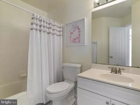 Bath - 2225 Village Square Rd, Frederick, MD 21701 photo 3 of 5