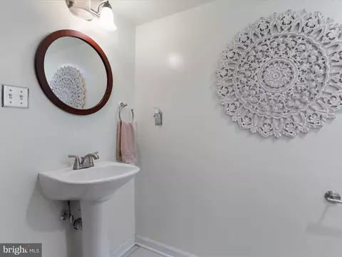 Bath - 2225 Village Square Rd, Frederick, MD 21701 photo 2 of 5