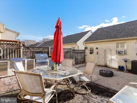 Exterior - 2225 Village Square Rd, Frederick, MD 21701 photo 5 of 7