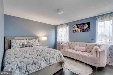 Bedroom - 141 Melrose Ct, Frederick, MD 21702 photo 4 of 10