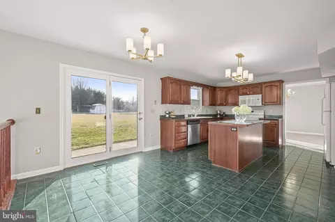 Kitchen - 309 Cone Branch Dr, Middletown, MD 21769 photo 8 of 8
