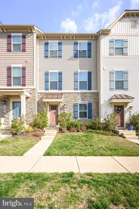 5765 Meadowood St, New Market, MD 21774