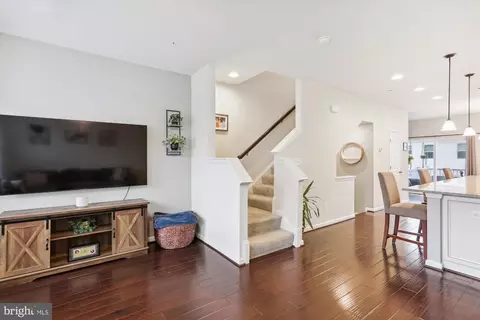 Living - 6265 Alexa St, Frederick, MD 21703 photo 2 of 5