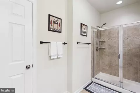 Bath - 6265 Alexa St, Frederick, MD 21703 photo 5 of 10
