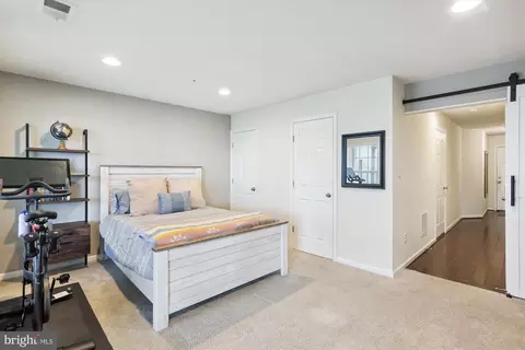 Bedroom - 6265 Alexa St, Frederick, MD 21703 photo 8 of 10