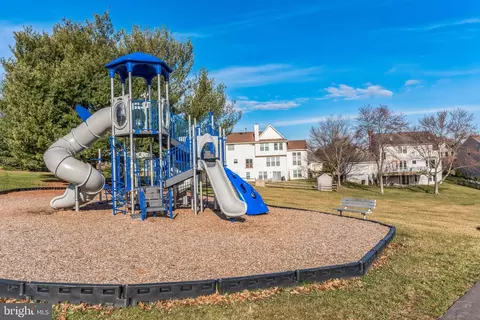 View/Area - 6512 Springwater Ct #4201, Frederick, MD 21701 photo 1 of 2