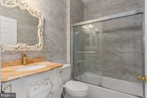 Bath - 1818 Granby Way, Frederick, MD 21702 photo 7 of 9