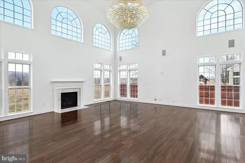 Living - 1818 Granby Way, Frederick, MD 21702 photo 2 of 5
