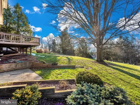 Exterior - 6418 Jefferson Blvd, Frederick, MD 21703 photo 10 of 12