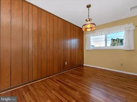 Bedroom - 907 Young Pl, Frederick, MD 21702 photo 1 of 3