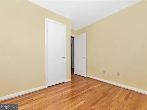 Bedroom - 907 Young Pl, Frederick, MD 21702 photo 3 of 3