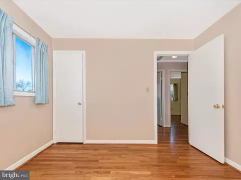 Bedroom - 907 Young Pl, Frederick, MD 21702 photo 2 of 3