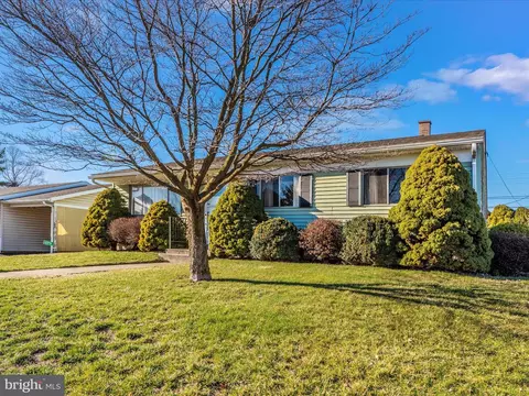 Exterior - 907 Young Pl, Frederick, MD 21702 photo 12 of 12