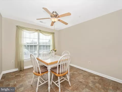 Dining - 595 Cawley Dr #4-2C, Frederick, MD 21703 photo 3 of 5