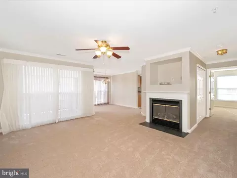 Living - 595 Cawley Dr #4-2C, Frederick, MD 21703 photo 1 of 2