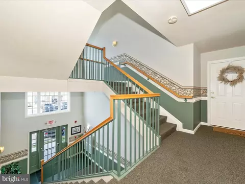 Entry Way - 595 Cawley Dr #4-2C, Frederick, MD 21703 photo 3 of 5