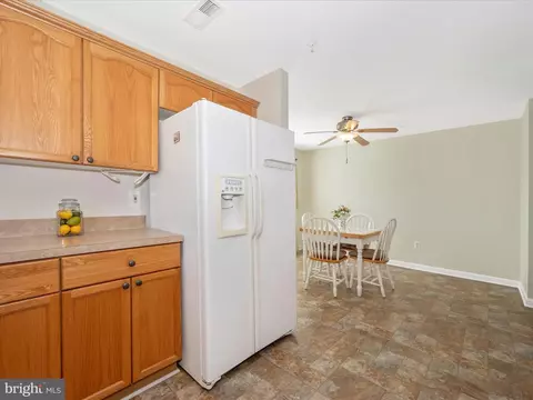 Kitchen - 595 Cawley Dr #4-2C, Frederick, MD 21703 photo 7 of 8