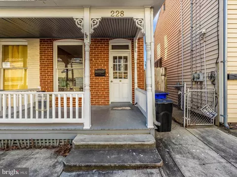 Exterior - 228 E 7th St, Frederick, MD 21701 photo 2 of 7