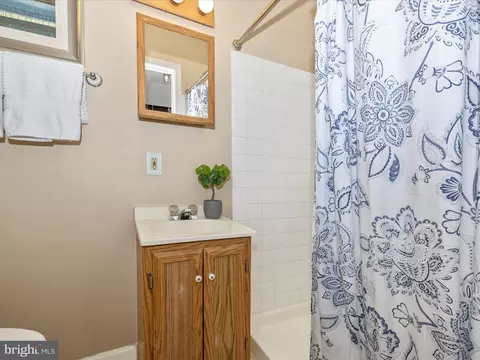 Bath - 228 E 7th St, Frederick, MD 21701 photo 1 of 4