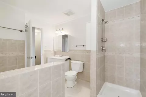 Bath - 6914 Alex Ct, Frederick, MD 21703 photo 2 of 3