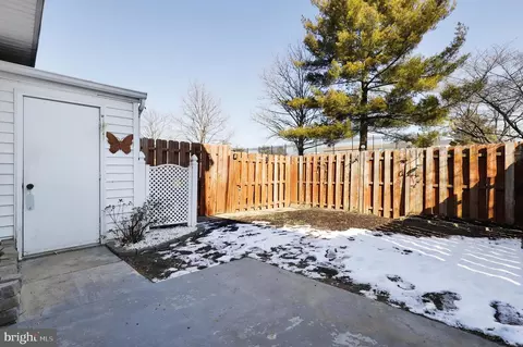 Exterior - 6914 Alex Ct, Frederick, MD 21703 photo 3 of 5
