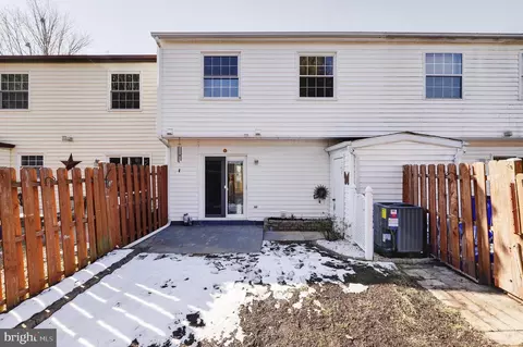 Exterior - 6914 Alex Ct, Frederick, MD 21703 photo 2 of 5