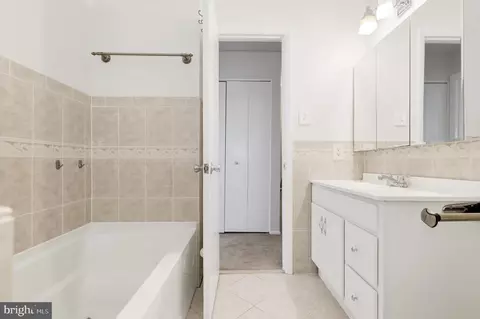 Bath - 6914 Alex Ct, Frederick, MD 21703 photo 3 of 3