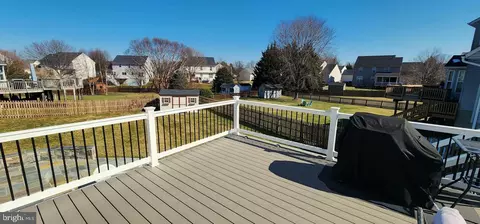Exterior - 4961 Farringdon Ct, Frederick, MD 21703 photo 14 of 16
