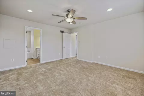 Bedroom - 4961 Farringdon Ct, Frederick, MD 21703 photo 1 of 4