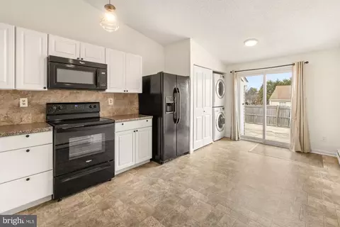 Kitchen - 810 Chadwick Cir, Frederick, MD 21701 photo 1 of 5
