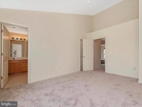 Bedroom - 6818 Hallard Ct, Frederick, MD 21703 photo 5 of 8