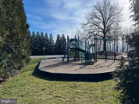 View/Area - 516 Eisenhower Dr, Frederick, MD 21703 photo 1 of 1