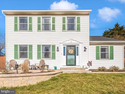 1 Eastern Cir, Middletown, MD 21769