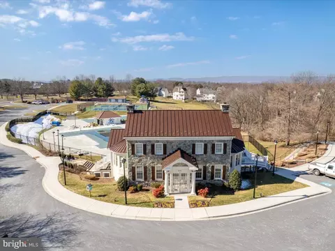 6134 Springwater Pl #1200J, Frederick, MD 21701