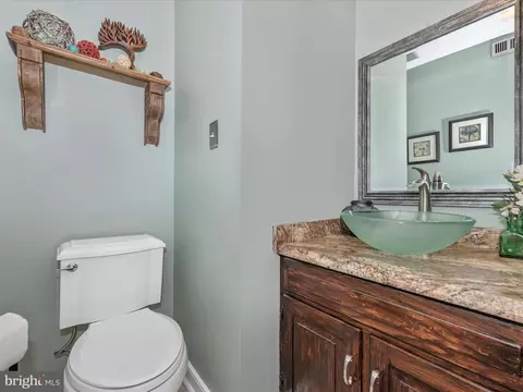 Bath - 6795 Singletree Ct, Frederick, MD 21703 photo 4 of 4