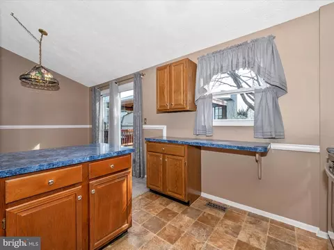 Kitchen - 6795 Singletree Ct, Frederick, MD 21703 photo 4 of 6