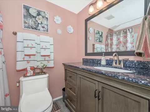 Bath - 6795 Singletree Ct, Frederick, MD 21703 photo 2 of 4