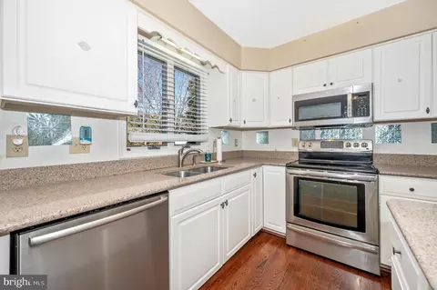 Kitchen - 2479 Wayside Ct, Frederick, MD 21703 photo 2 of 3