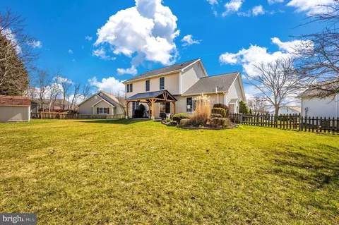 Exterior - 2479 Wayside Ct, Frederick, MD 21703 photo 9 of 16