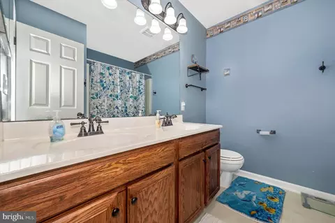Bath - 2479 Wayside Ct, Frederick, MD 21703 photo 4 of 5