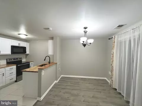 Dining - 1224 C Danielle Dr #1224C, Frederick, MD 21703 photo 1 of 1