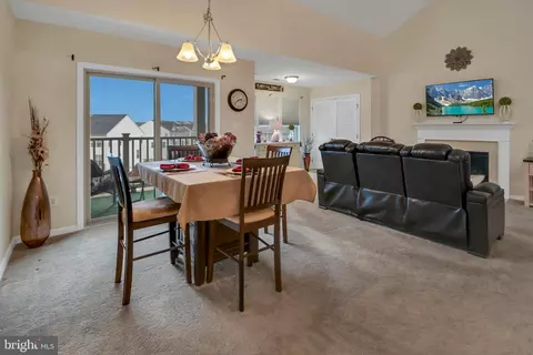4839 Hiteshow Dr #402, Frederick, MD 21703 photo 6