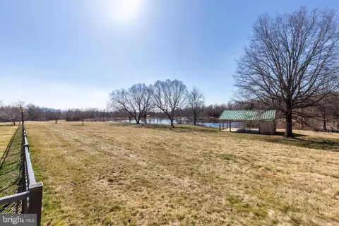 Exterior - 4602 E Basford Rd, Frederick, MD 21703 photo 39 of 42