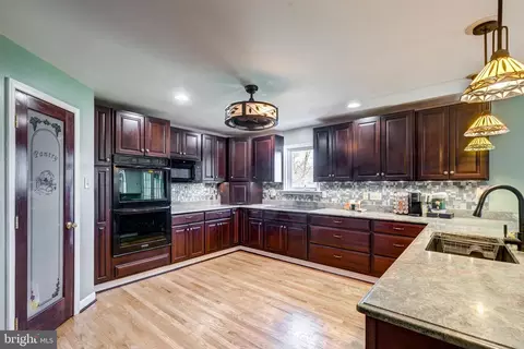 Kitchen - 4602 E Basford Rd, Frederick, MD 21703 photo 3 of 8
