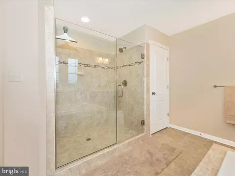 Bath - 1907 Culebra Ct, Frederick, MD 21702 photo 4 of 7