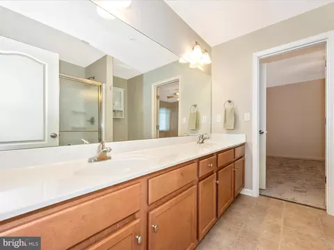 Bath - 1907 Culebra Ct, Frederick, MD 21702 photo 5 of 7